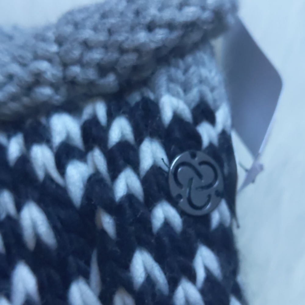 š¼āļøZella Mittens - Picture 6 of 7
